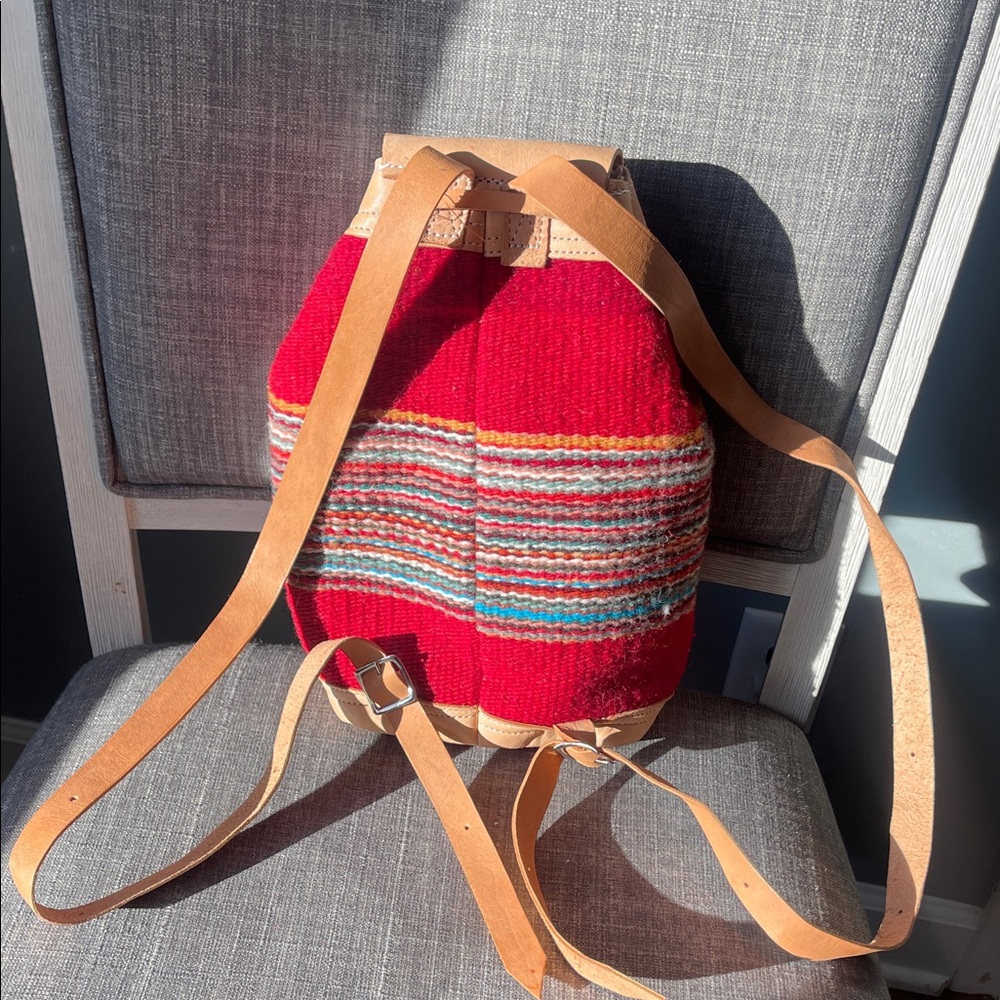 Handcrafted Leather Bucket Backpack‎ - Picture 3 of 5